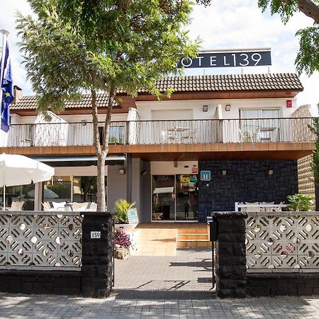 Hotel 139 Castelldefels Buitenkant foto