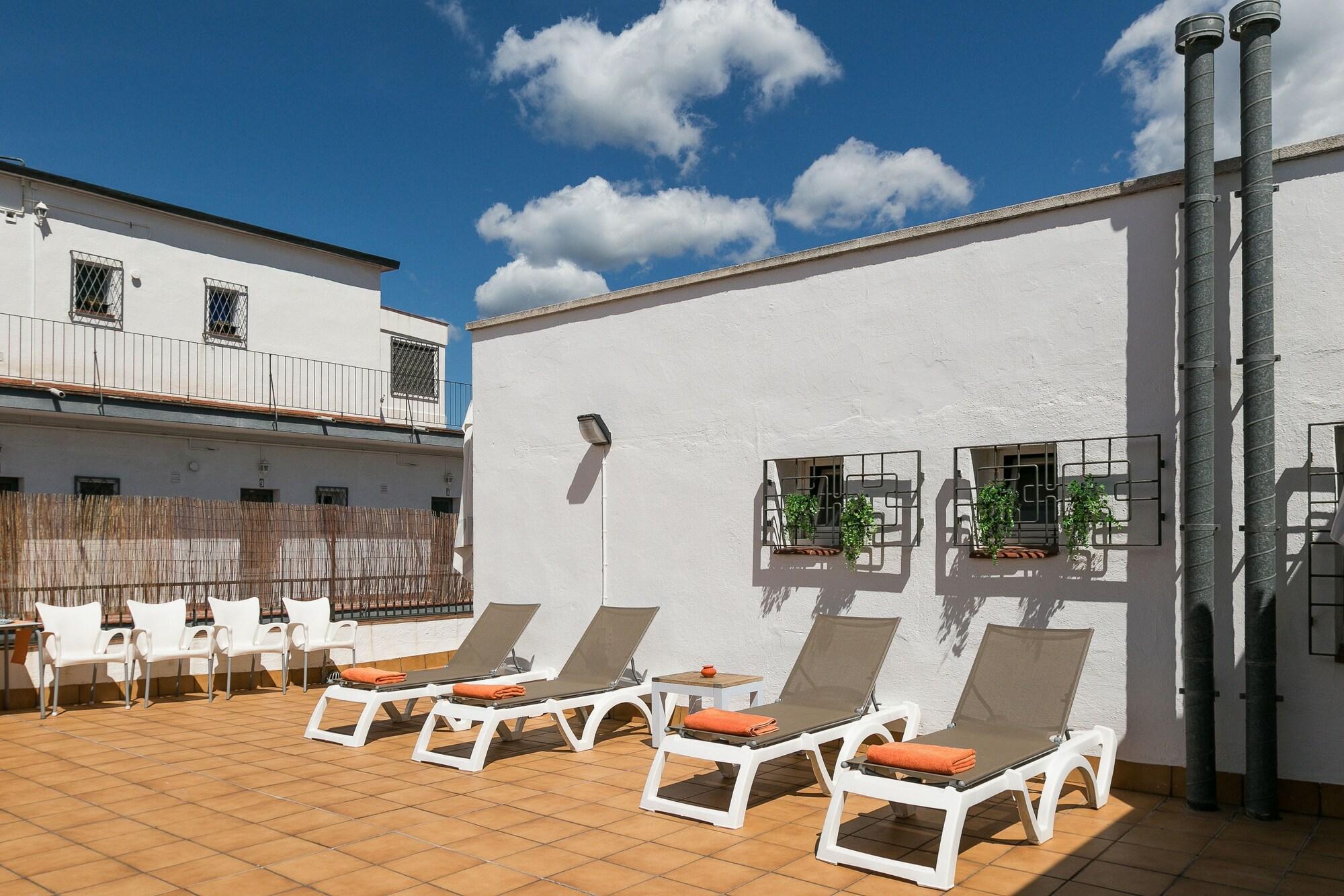 Hotel 139 Castelldefels Buitenkant foto