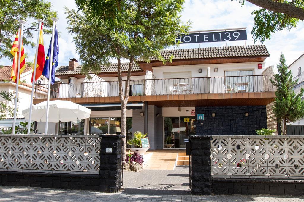 Hotel 139 Castelldefels Buitenkant foto