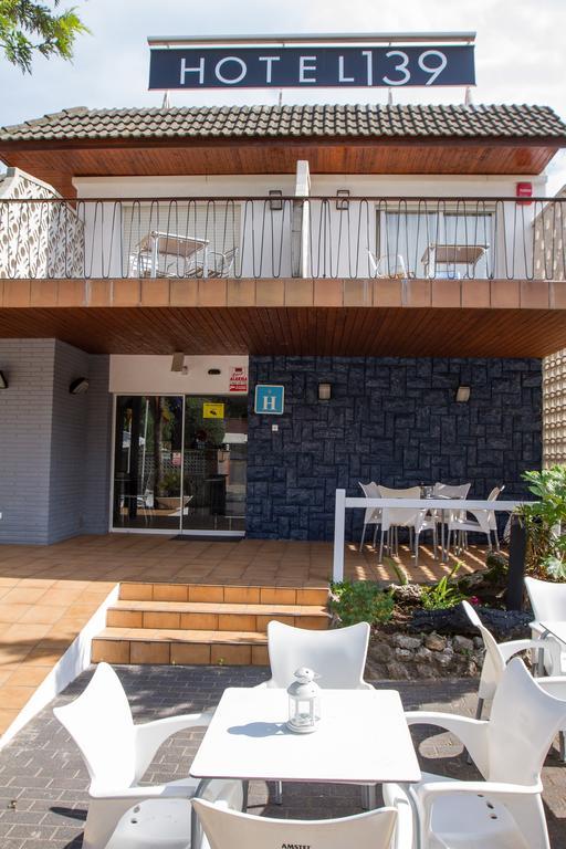 Hotel 139 Castelldefels Buitenkant foto