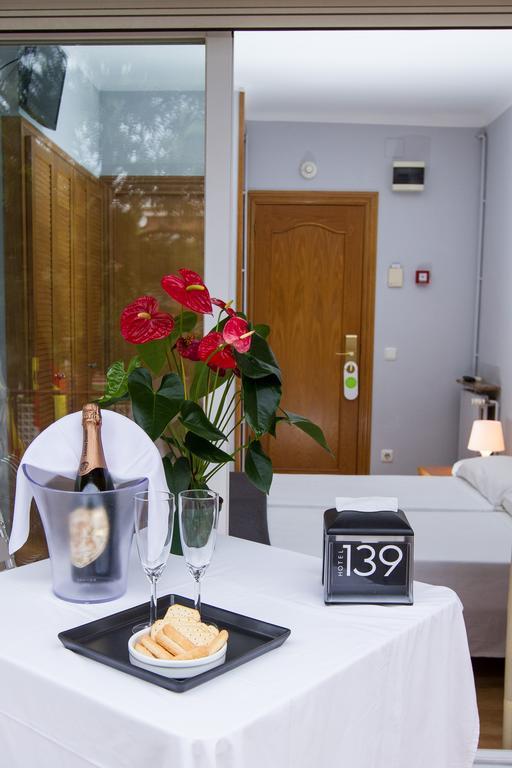 Hotel 139 Castelldefels Kamer foto