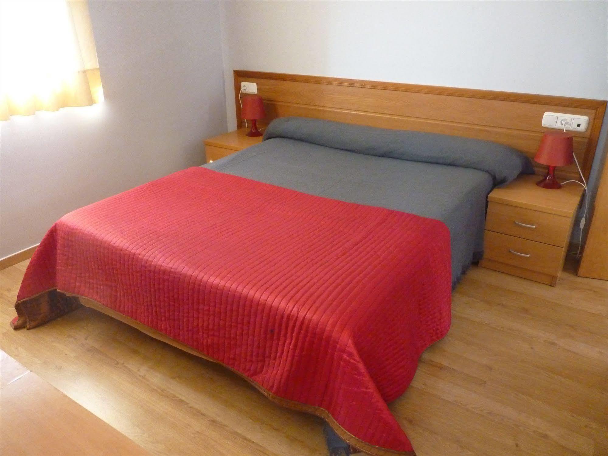 Hotel 139 Castelldefels Buitenkant foto